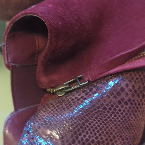 Boots - Picture 3 of 3